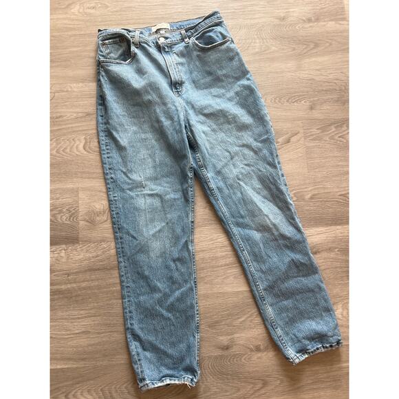 Abercrombie & Fitch Denim - Abercrombie & Fitch size 14 The 90’s Straight jeans